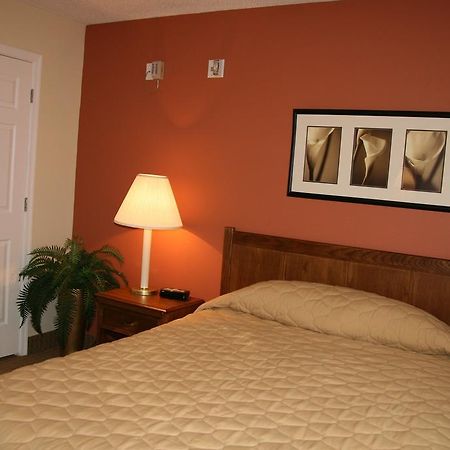 Affordable Suites Of America فريدريكسبيرغ المظهر الخارجي الصورة